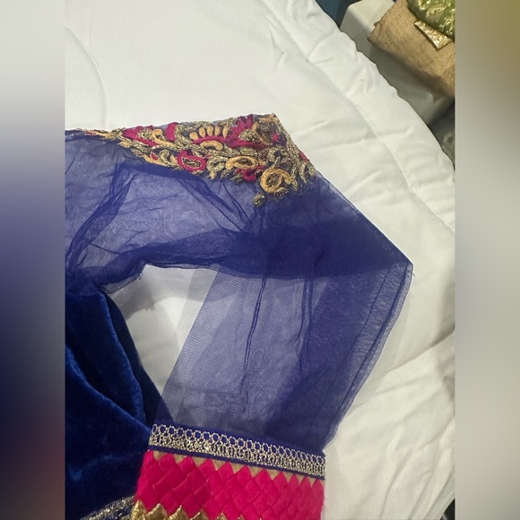 Indian Party Wear Long Dress - Picture 7 of 9